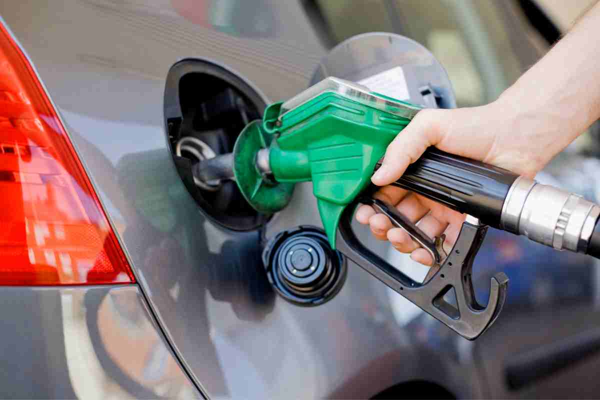 Rincaro benzina: classifica regioni