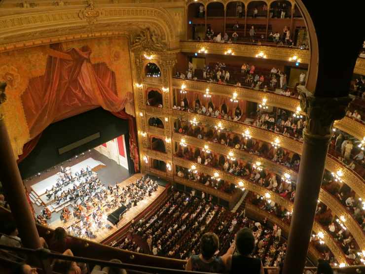 come comportarsi al Teatro dell'opera do Roma