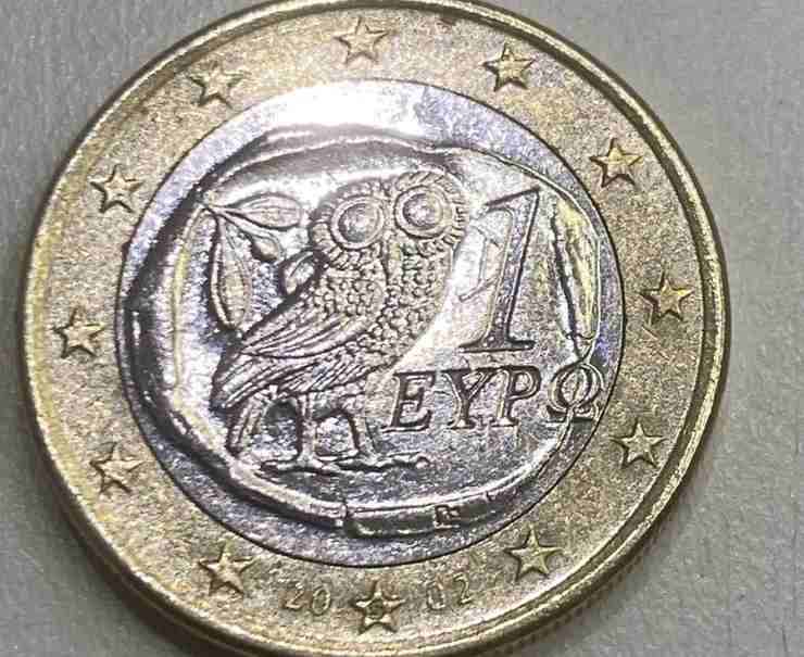Questa moneta da 1 euro con il gufo si trova in Grecia -