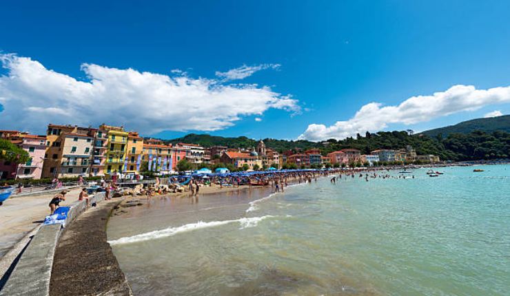 Imposto il divieto di balneazione nelle spiagge italiane