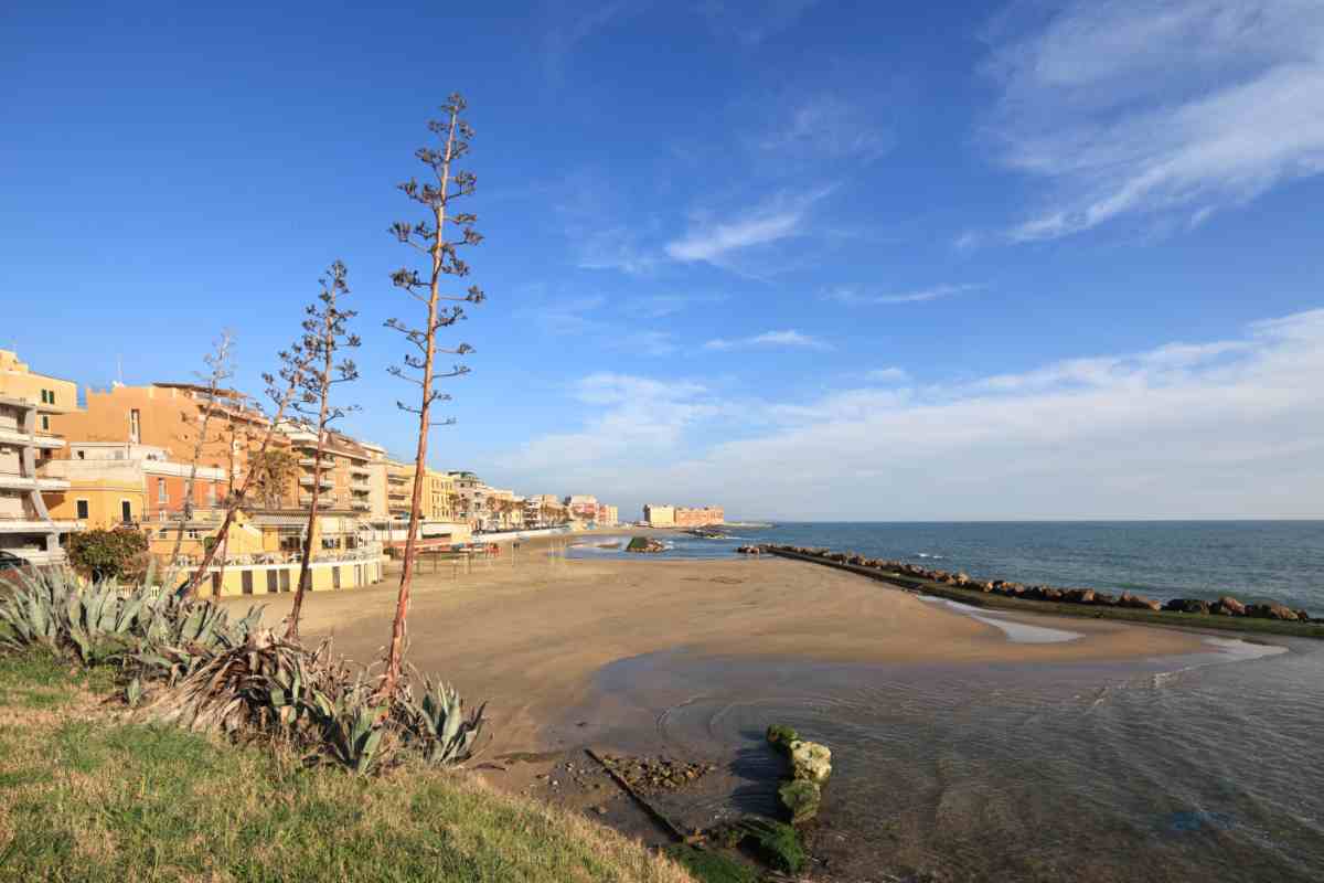 spiagge laziali sono destinate a scomparire