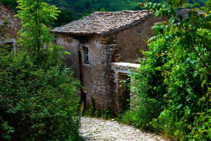 Borgo pietra poco distante roma 