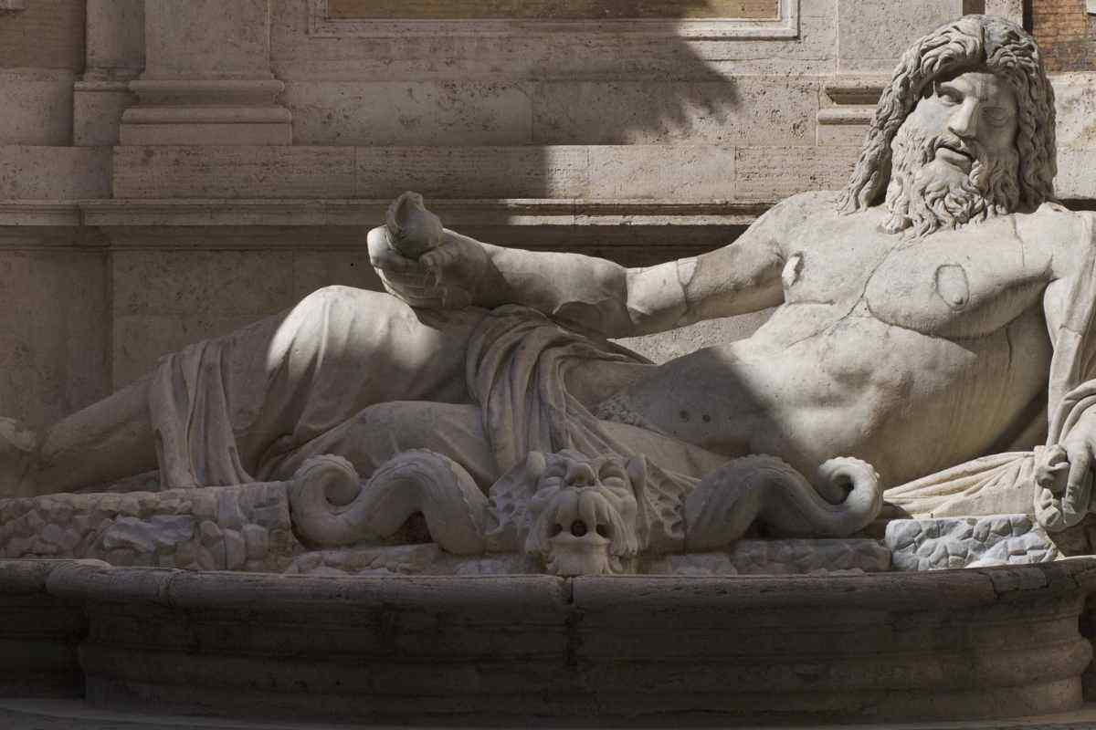 Statua Marforio che parlava con Pasquino