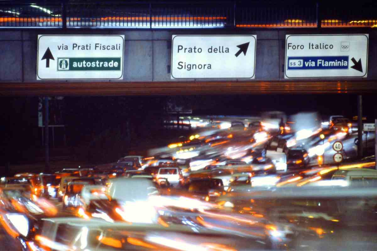 Traffico a Roma-come evitare le code